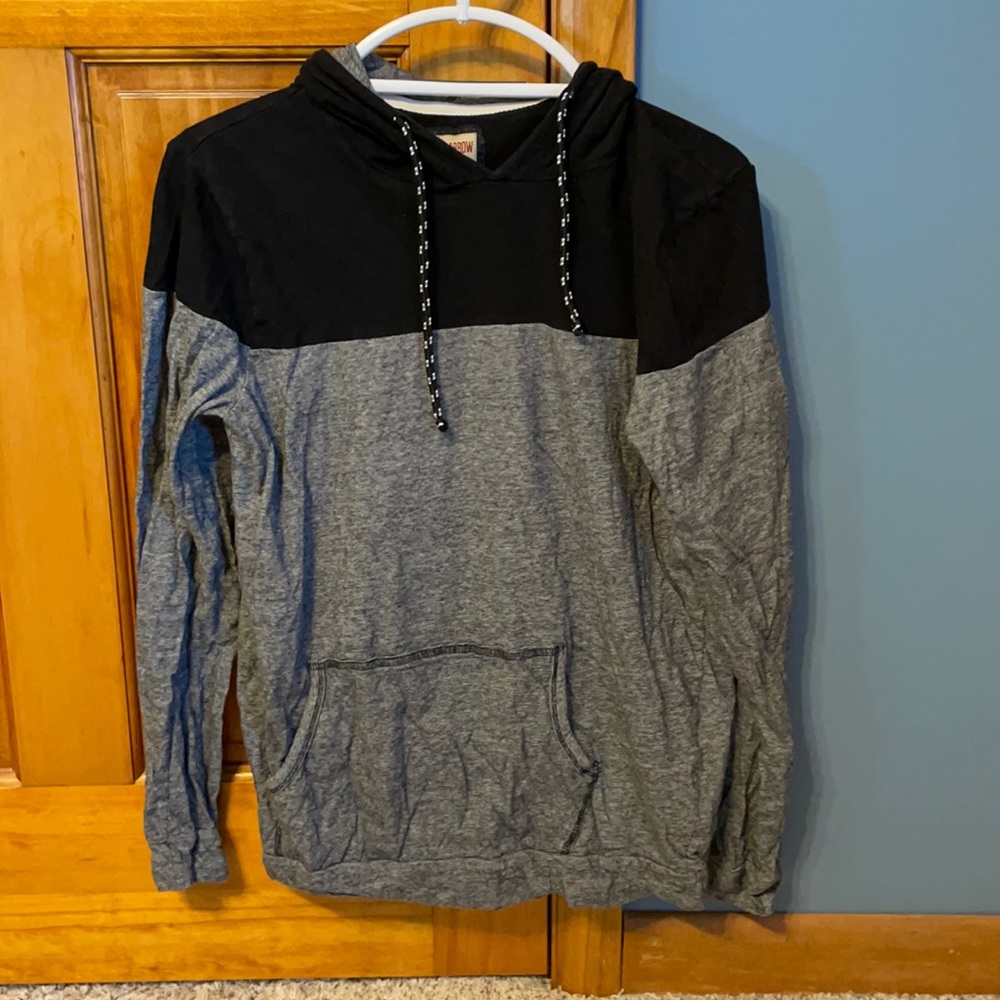 Hudson and Barrow men’s hoodie shirt